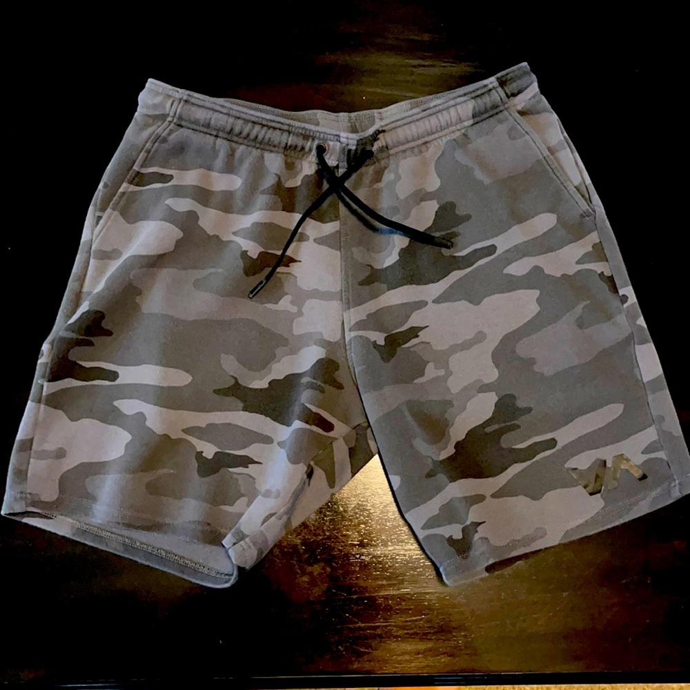 RVCA VA SPORT IV 17” SWEAT SHORT CAMO